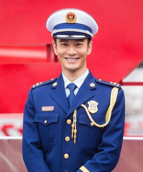 直播现场励志语录，消防英雄的无畏前行精神