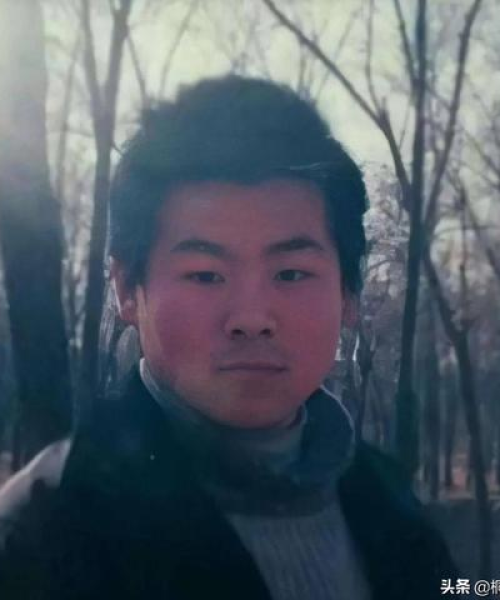 抽烟男人的奋斗心声，励志语录激励前行