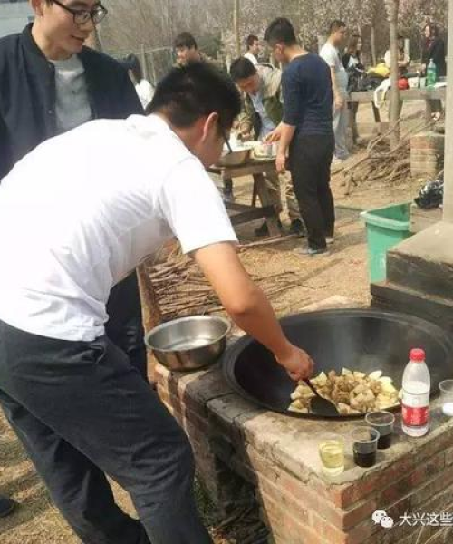 大兴烧烤狂欢节盛大开启，优惠活动火热进行中